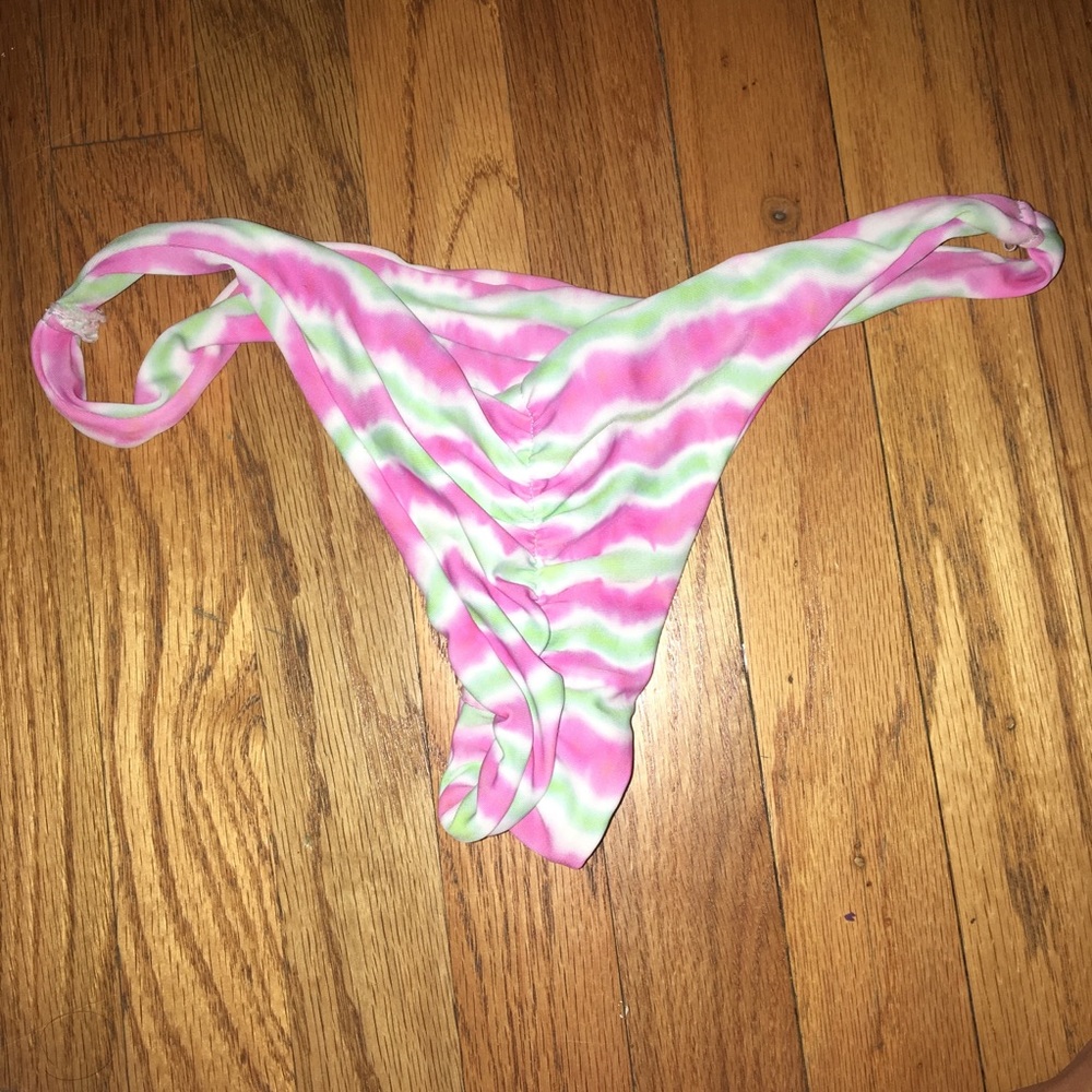 moana bikini bottom